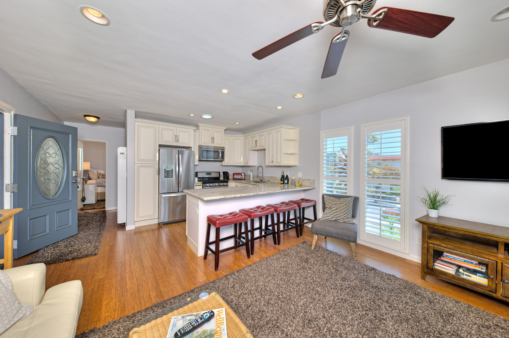 2444 4th Street, 6, Santa Monica, CA 90405. Maser Condo Sales Top