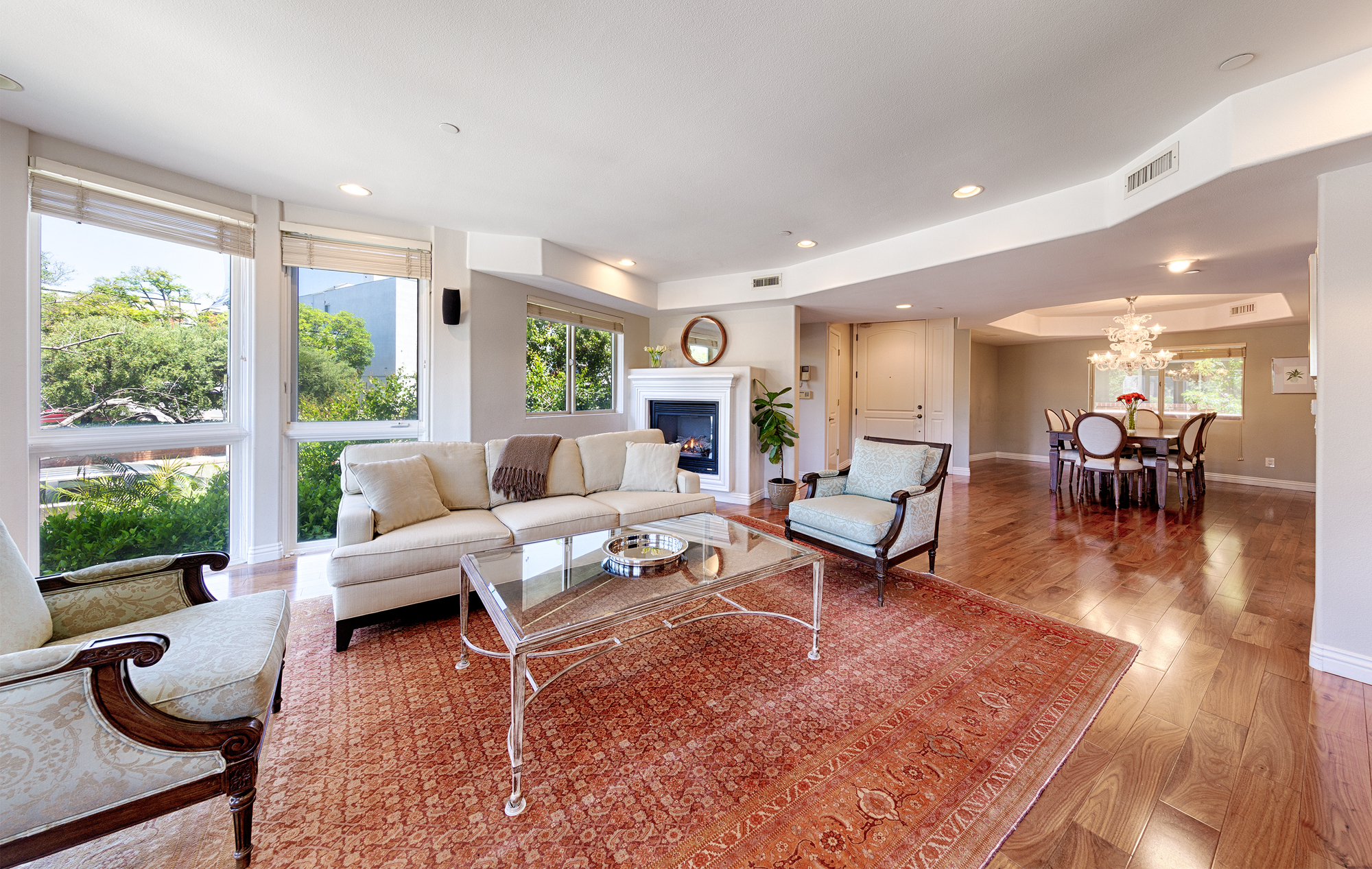 11766 W. Sunset Blvd., Unit 201, Brentwood. Maser Condo Sales Top