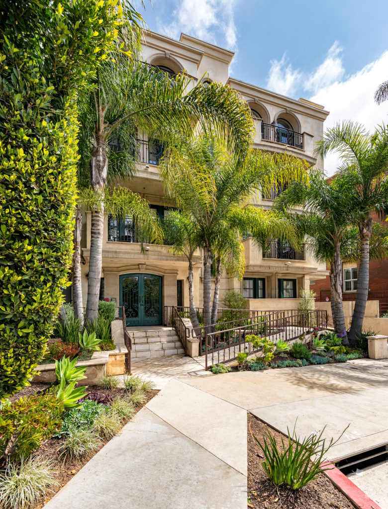 400 S. Barrington Ave 301, Los Angeles Maser Condo Sales Top Real