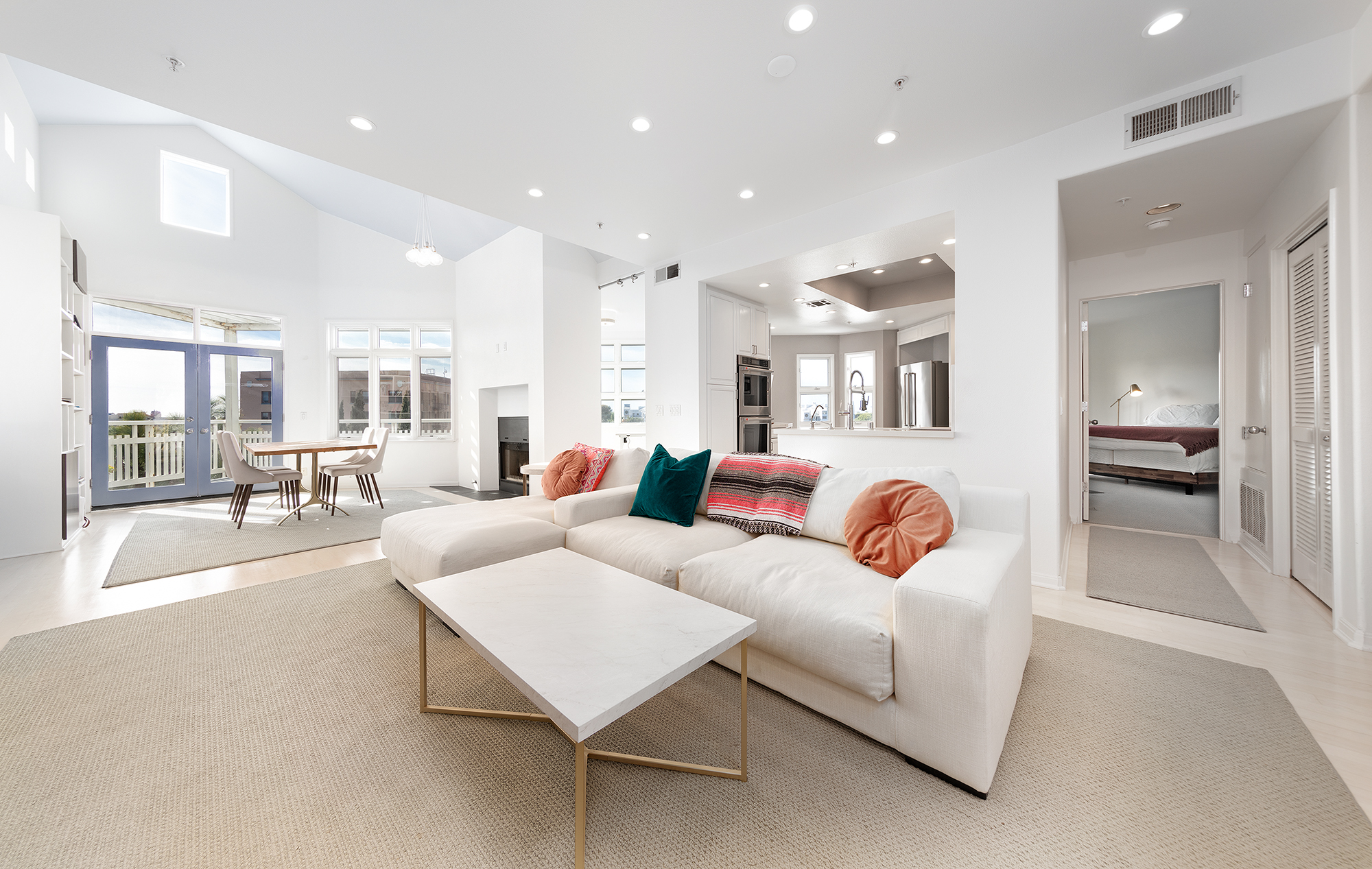 Luxury Condo Sales Agents In Los Angeles Reference: 3002 3Rd St 306 Maser Condo Sales