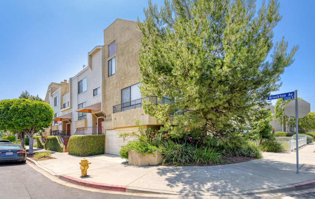 1733 Brockton Ave. 1 Maser Condo Sales Top Real Estate Agents & Brokers In Westside Los