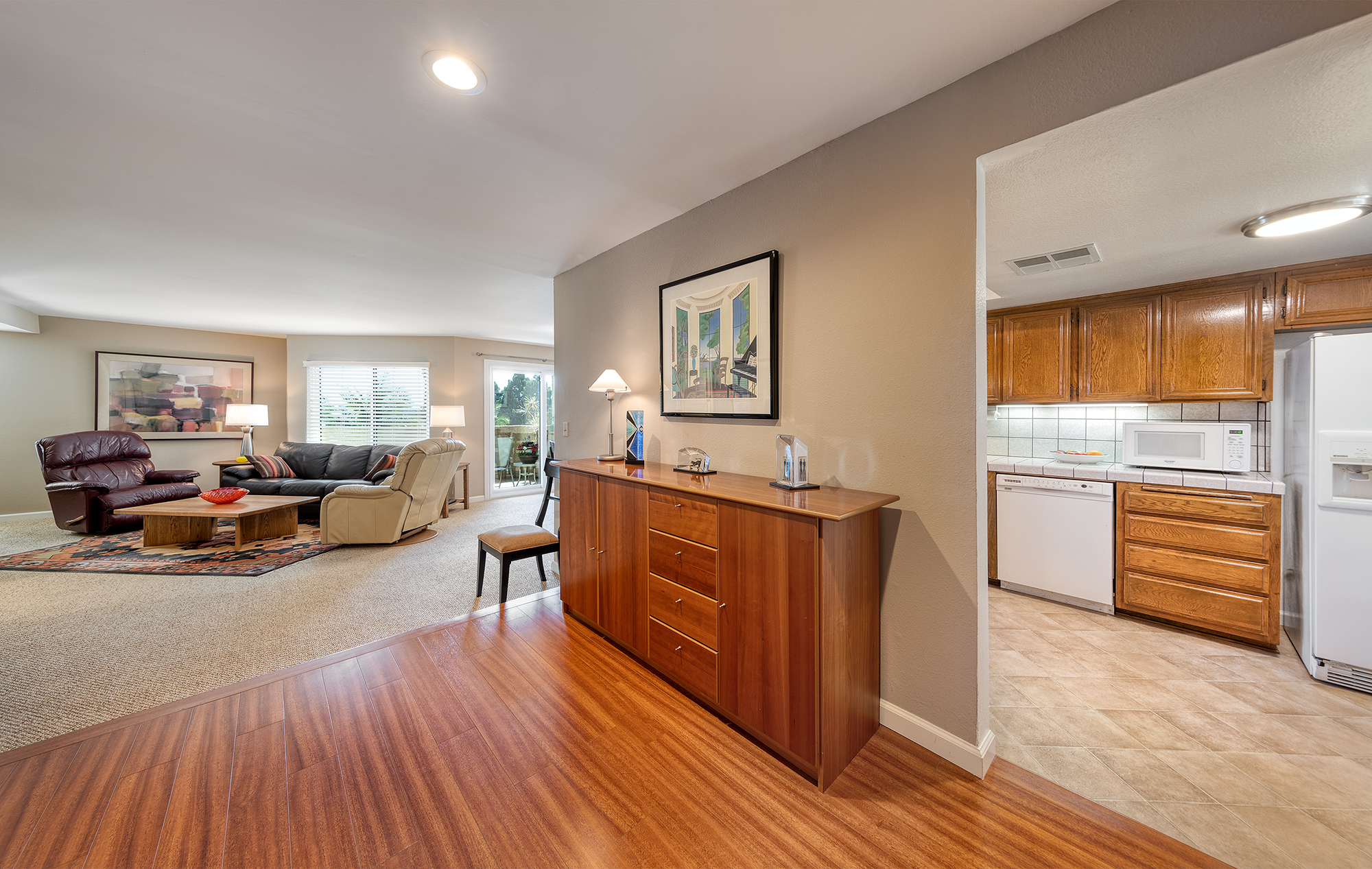 Photo inspiration: Visual Reference: 12321 Ocean Park Blvd 10 Maser Condo Sales